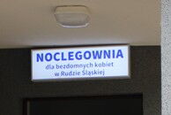 Pomocna dłoń dla osób bez dachu nad głową