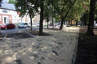 Plac Niepodległości pięknieje