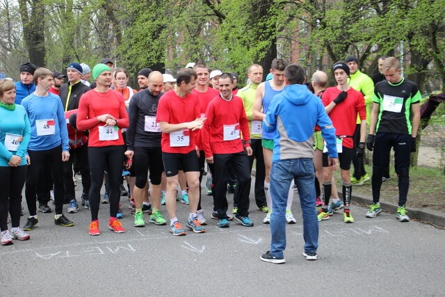  Biegali na cześć Radnego [FILM]