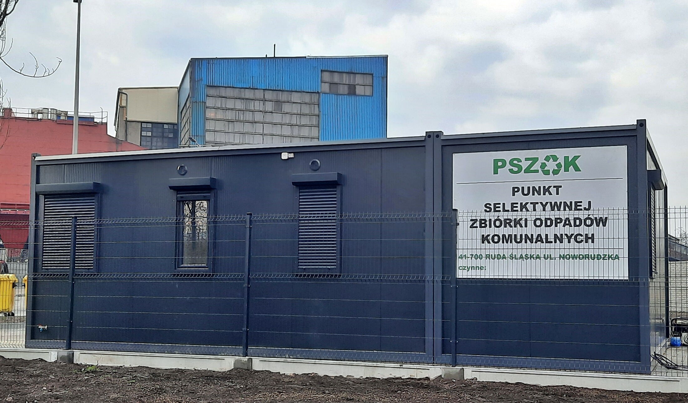 budynek punktu selektywnej zbiórki odpadów