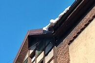 Odśnieżanie dachów to obowiązek!