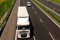 Mniej za środki transportowe