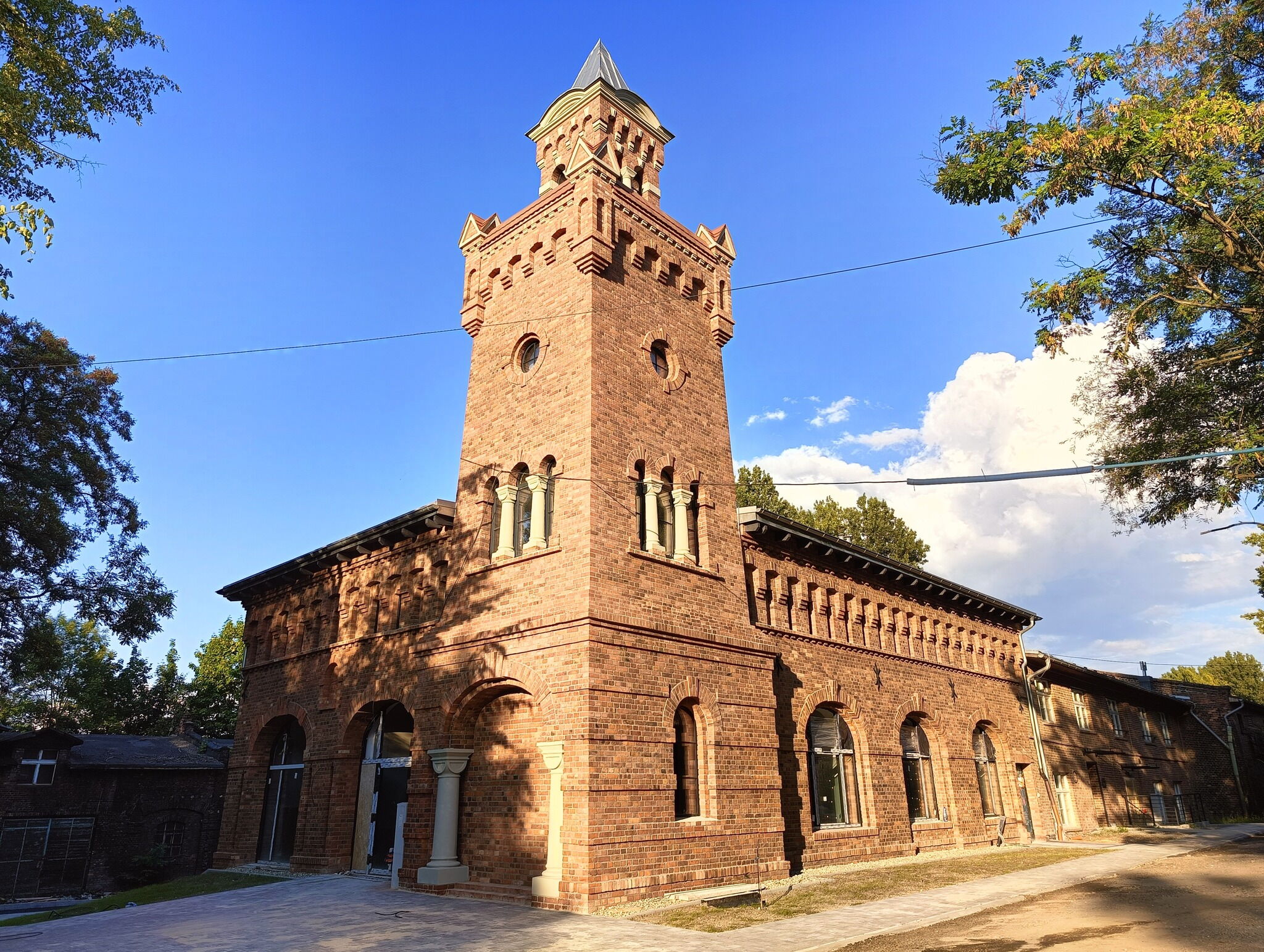 Odnowione zabudowania szybu Franciszek.