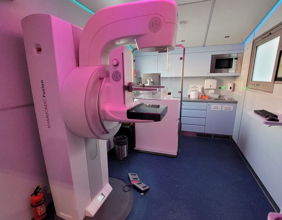 Maszyna do wykonywania mammografii.